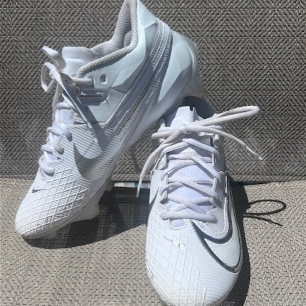 Nike White Men's Athletic Training Shoes
